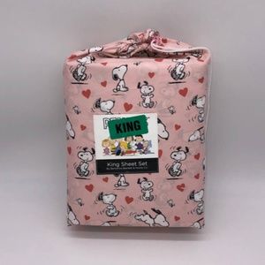Peanuts Valentines King size sheet set